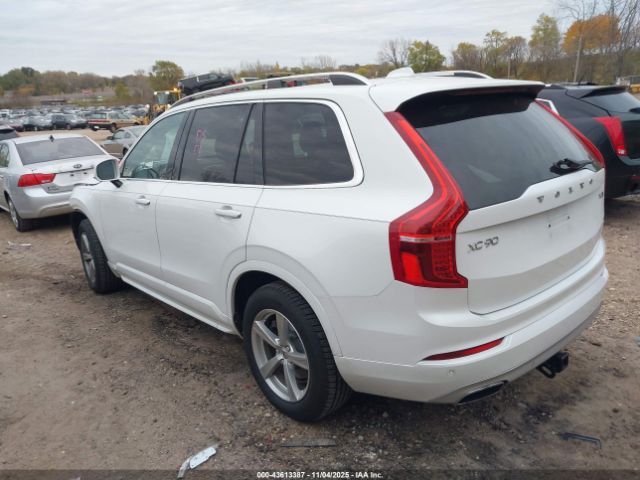 Volvo XC90 T5 Momentum Image 16