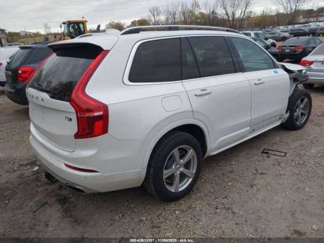 Volvo XC90 T5 Momentum Image 5