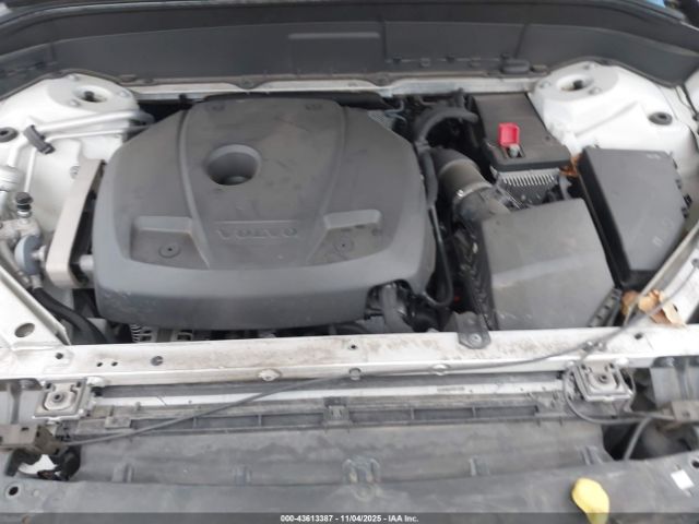 Volvo XC90 T5 Momentum Image 9