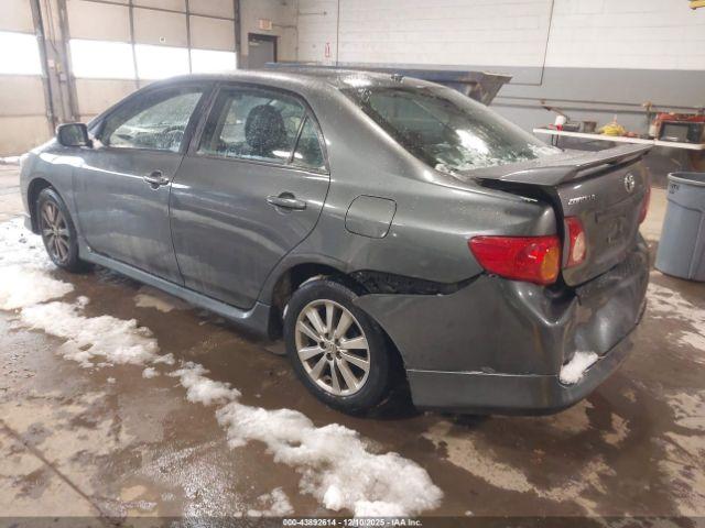 Toyota Corolla S Image 9