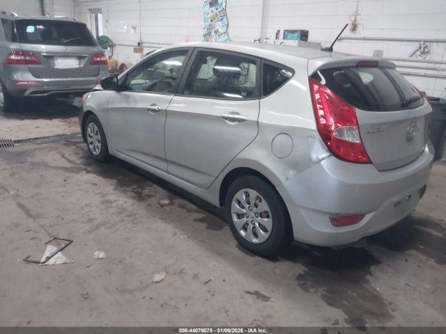 Hyundai ACCENT Gs Image 8