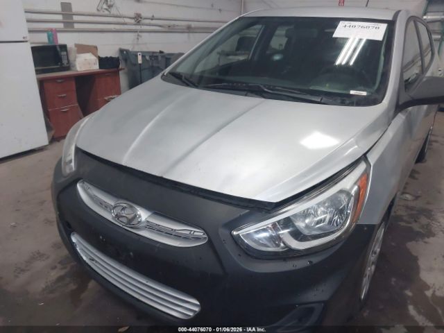 Hyundai ACCENT Gs Image 15