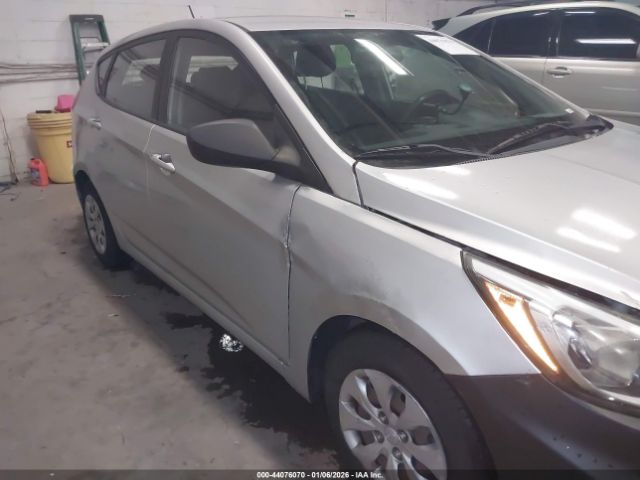 Hyundai ACCENT Gs Image 11