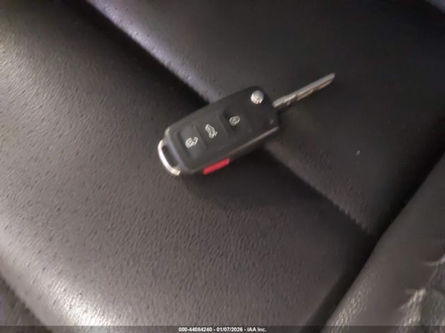 Volkswagen Tiguan Se Image 4