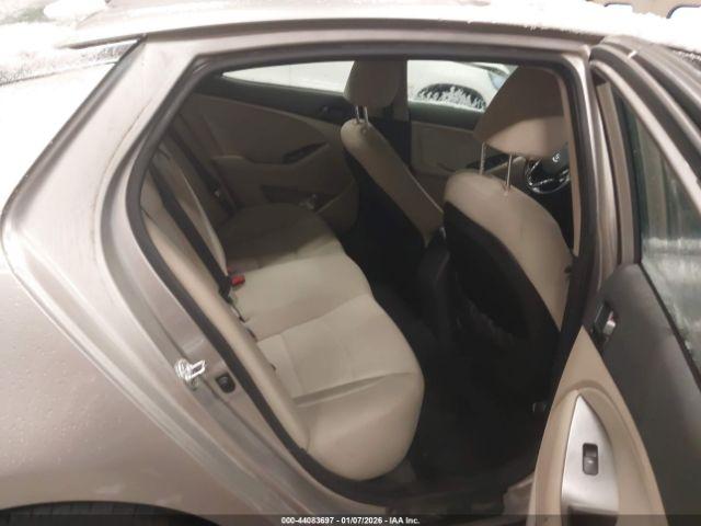 Kia Optima Lx Image 9