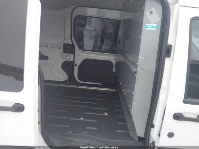 Ford Transit Xlt Image 2