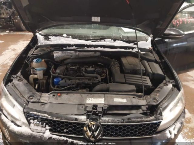 Volkswagen Jetta Gli Image 4