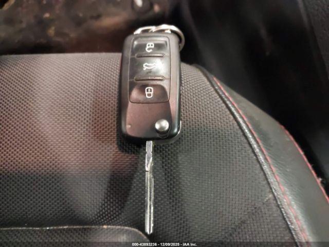 Volkswagen Jetta Gli Image 6