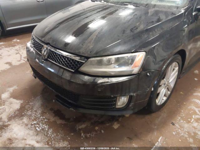 Volkswagen Jetta Gli Image 9