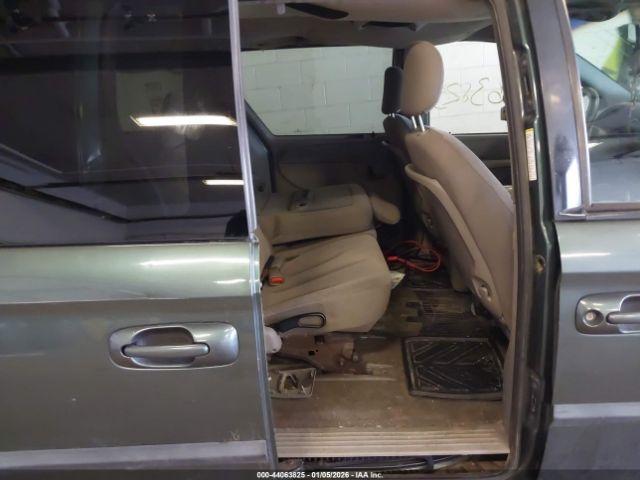 Dodge Grand Caravan Sport Image 3