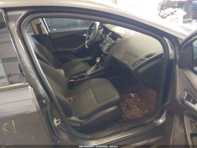 Ford Focus Se Image 9