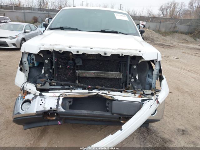 Ford F-150 Lariat Image 3