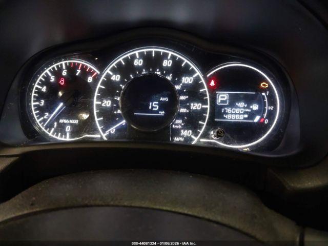 Nissan Versa Image 7