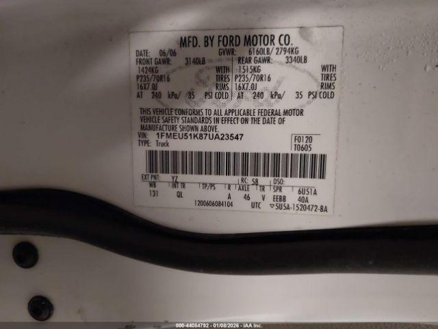 Ford Explorer Xlt Image 10