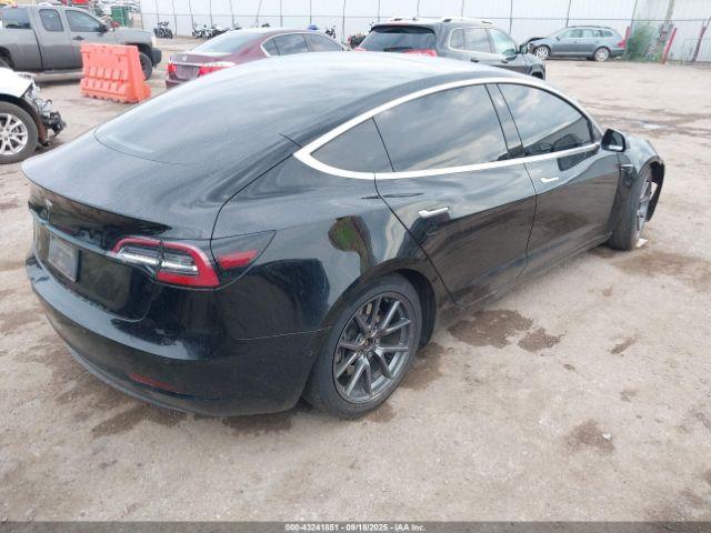 Tesla Model 3 Image 2