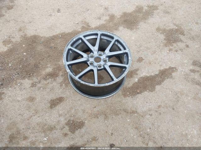 Tesla Model 3 Image 12