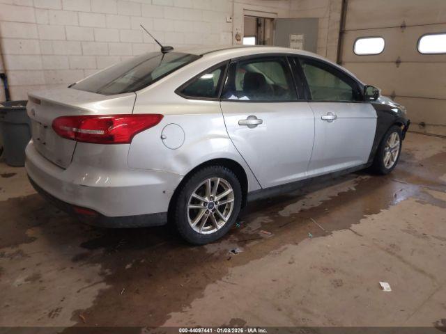 Ford Focus Se Image 8