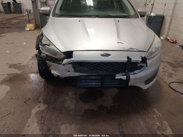 Ford Focus Se Image 10