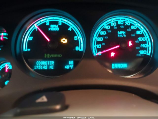 Chevrolet Tahoe Image 11