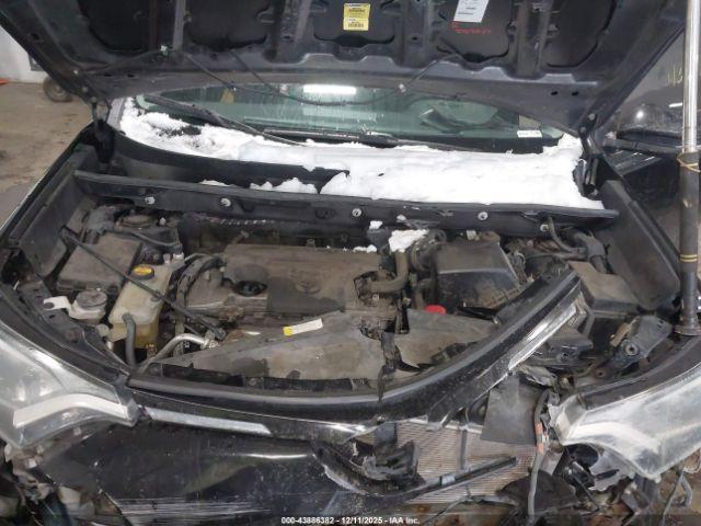 Toyota RAV4 Xle Image 6