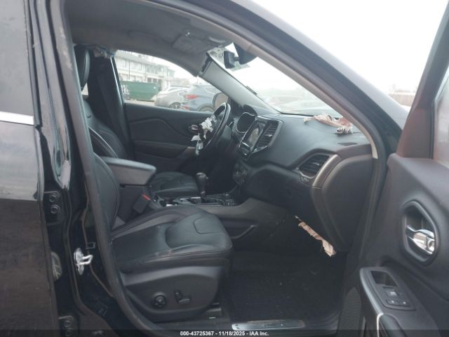 Jeep Cherokee Limited 4x4 Image 9