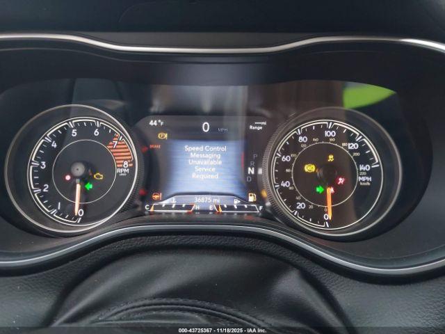 Jeep Cherokee Limited 4x4 Image 8