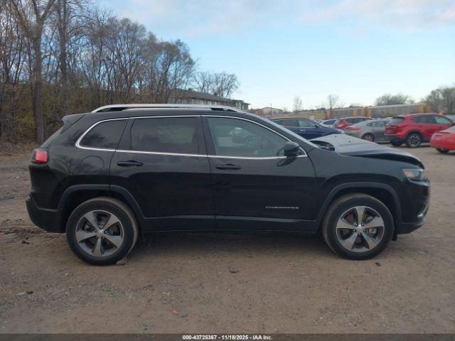 Jeep Cherokee Limited 4x4 Image 15