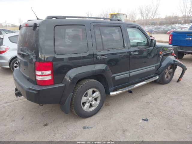 Jeep Liberty Sport Image 8
