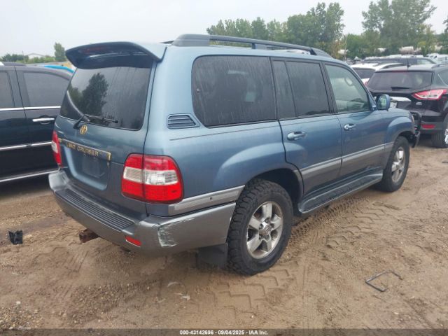 Toyota Land Cruiser V8 Image 11