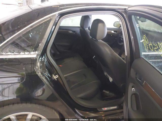 Audi A4 2.0t Premium Image 11