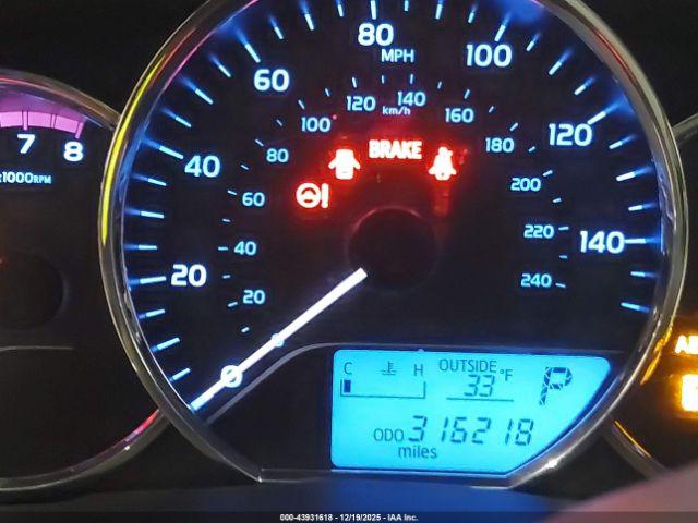 Toyota Corolla Le Image 12