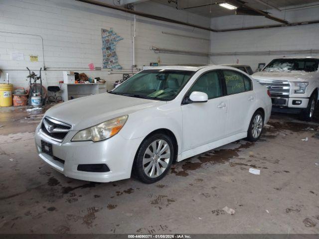 Subaru Legacy 3.6r Limited Image 3