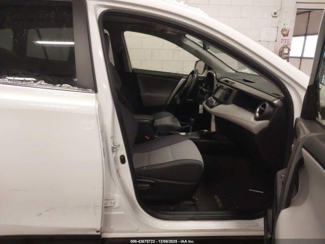 Toyota RAV4 Xle Image 13