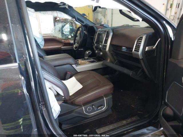 Ford F-150 Platinum Image 2