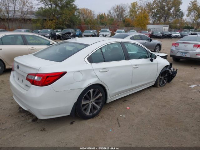 Subaru Legacy 2.5i Limited Image 14