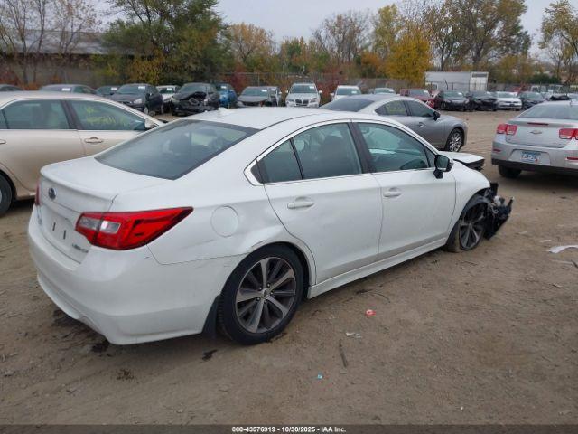 Subaru Legacy 2.5i Limited Image 14