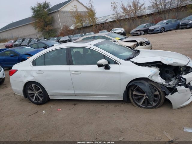 Subaru Legacy 2.5i Limited Image 6