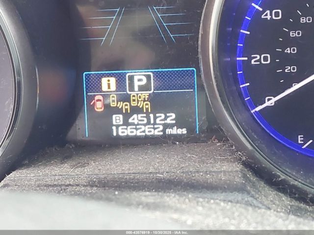 Subaru Legacy 2.5i Limited Image 11