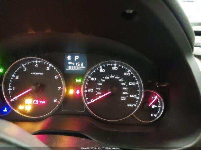 Subaru Outback 2.5i Premium Image 2