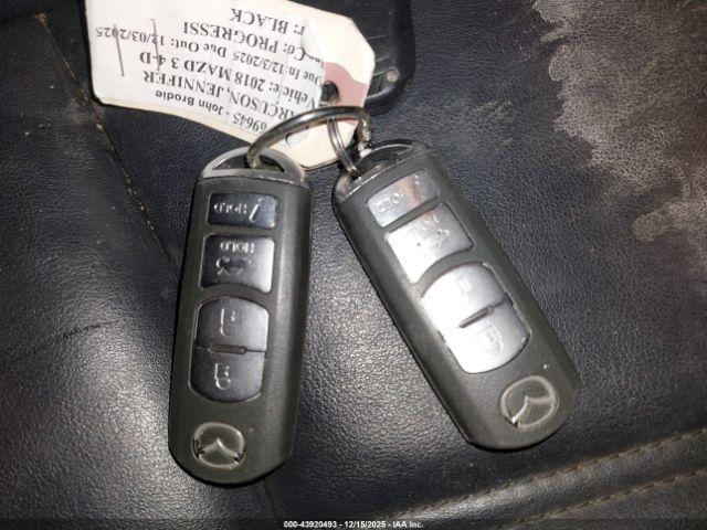 Mazda Mazda3 Touring Image 15