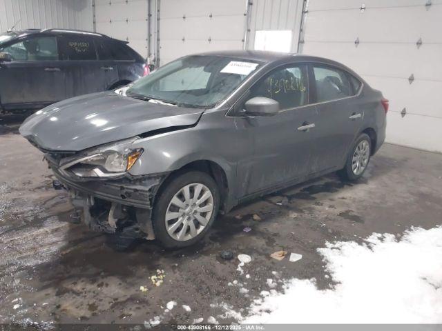 Nissan Sentra S Image 2