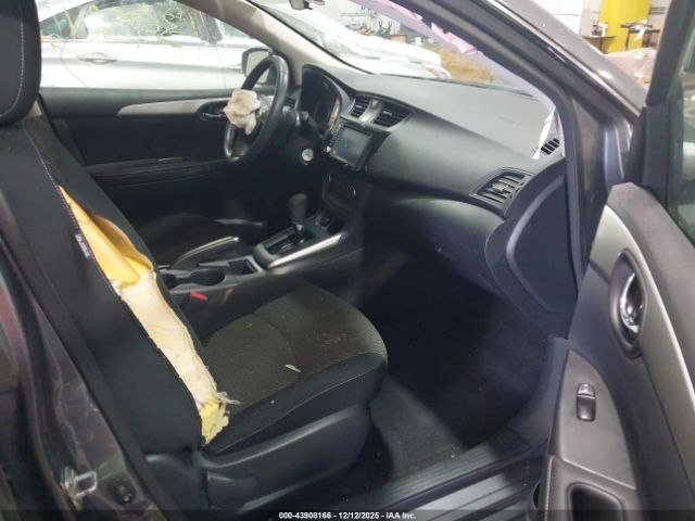 Nissan Sentra S Image 3