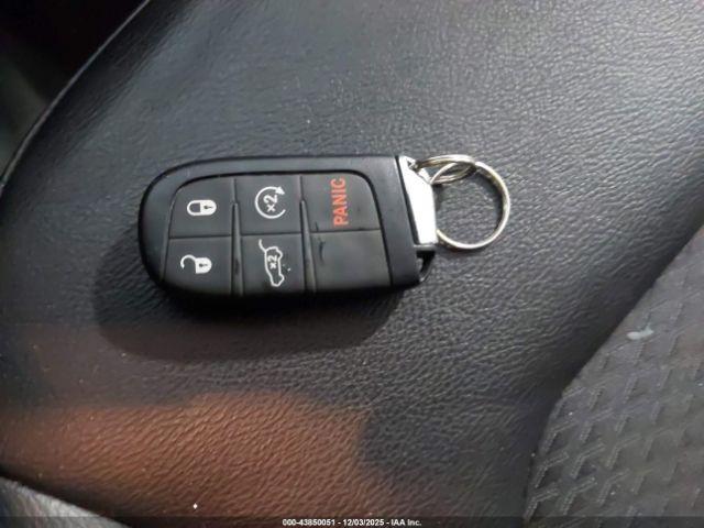 Jeep Compass Latitude 4x4 Image 16