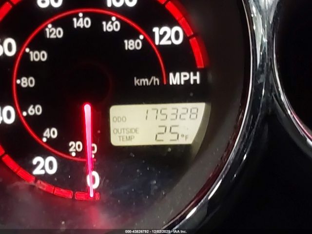 Toyota Matrix Xr Image 13