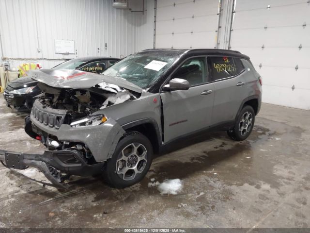 Jeep Compass Trailhawk 4x4 Image 3