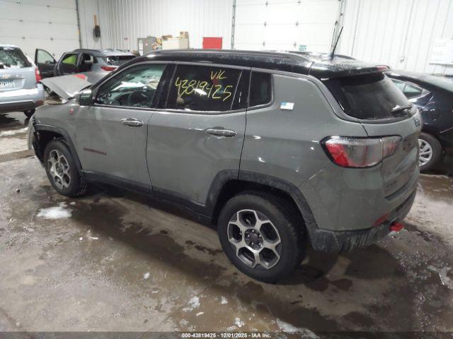 Jeep Compass Trailhawk 4x4 Image 6