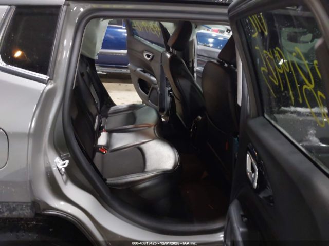 Jeep Compass Trailhawk 4x4 Image 7