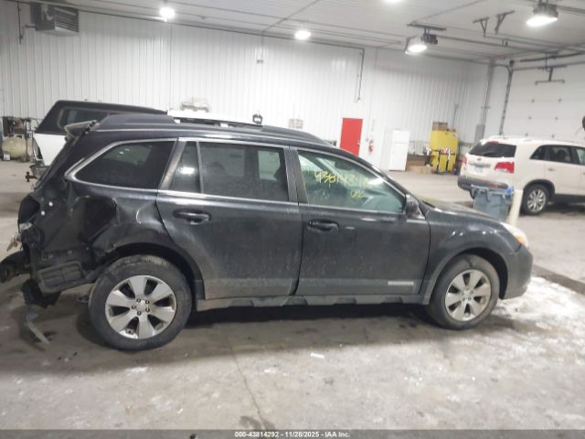 Subaru Outback 2.5i Premium Image 11