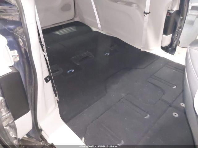 Chrysler Pacifica Touring-l Plus Image 2