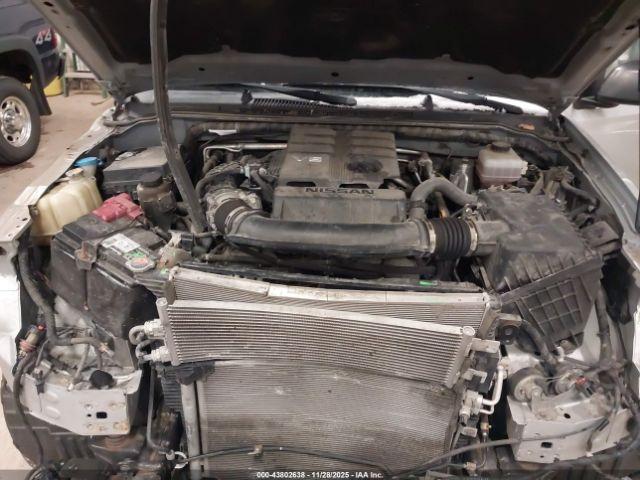 Nissan Frontier Sv 4x4 Image 10